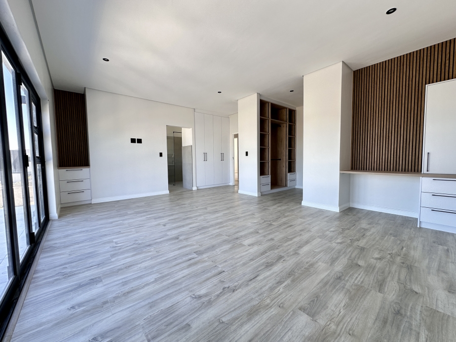 4 Bedroom Property for Sale in Sandown Western Cape